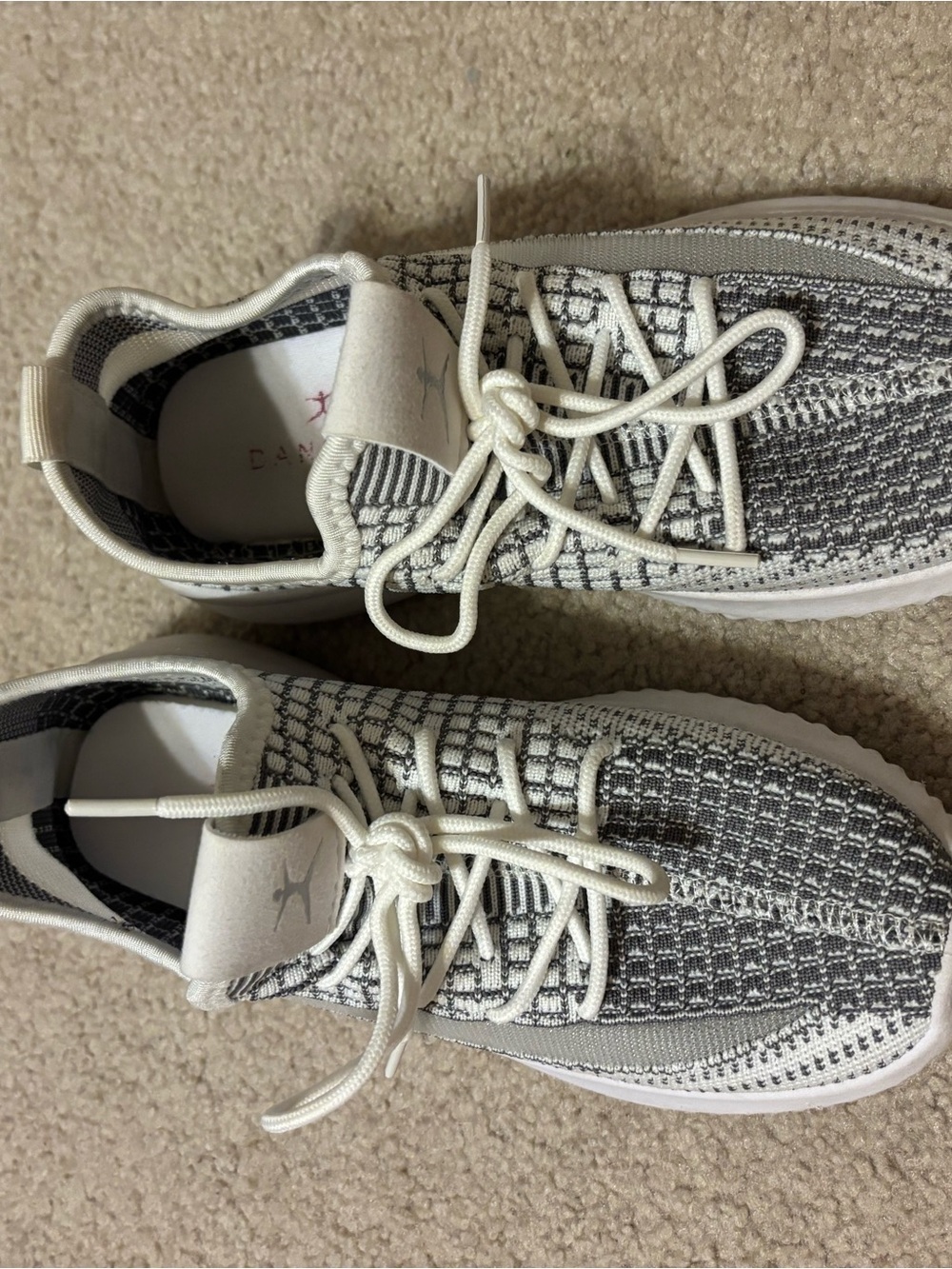 Women’s sneakers